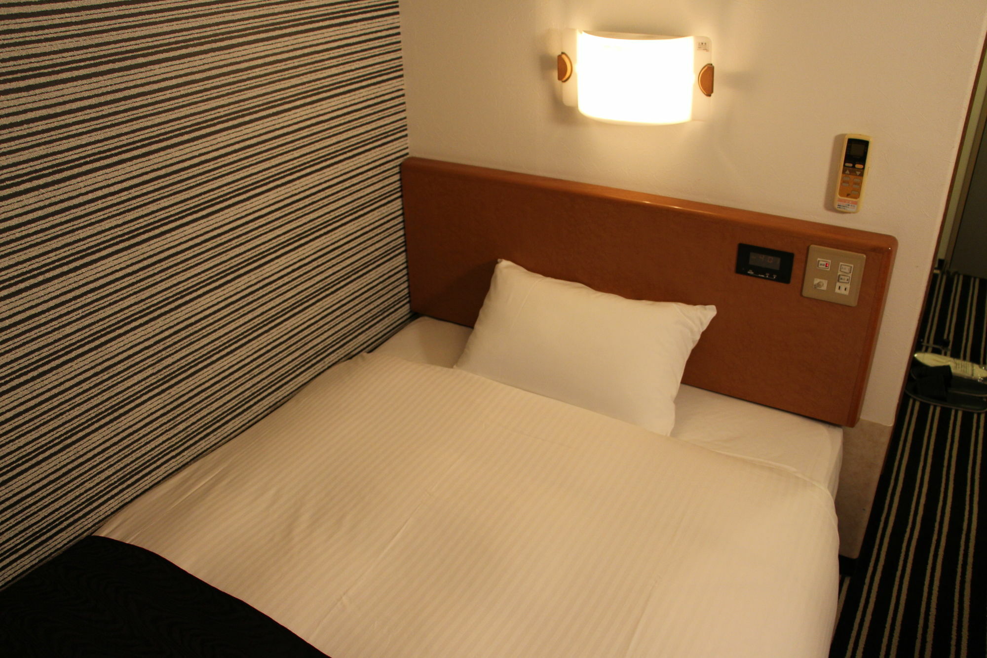 Apa Hotel Tokushima Ekimae Extérieur photo