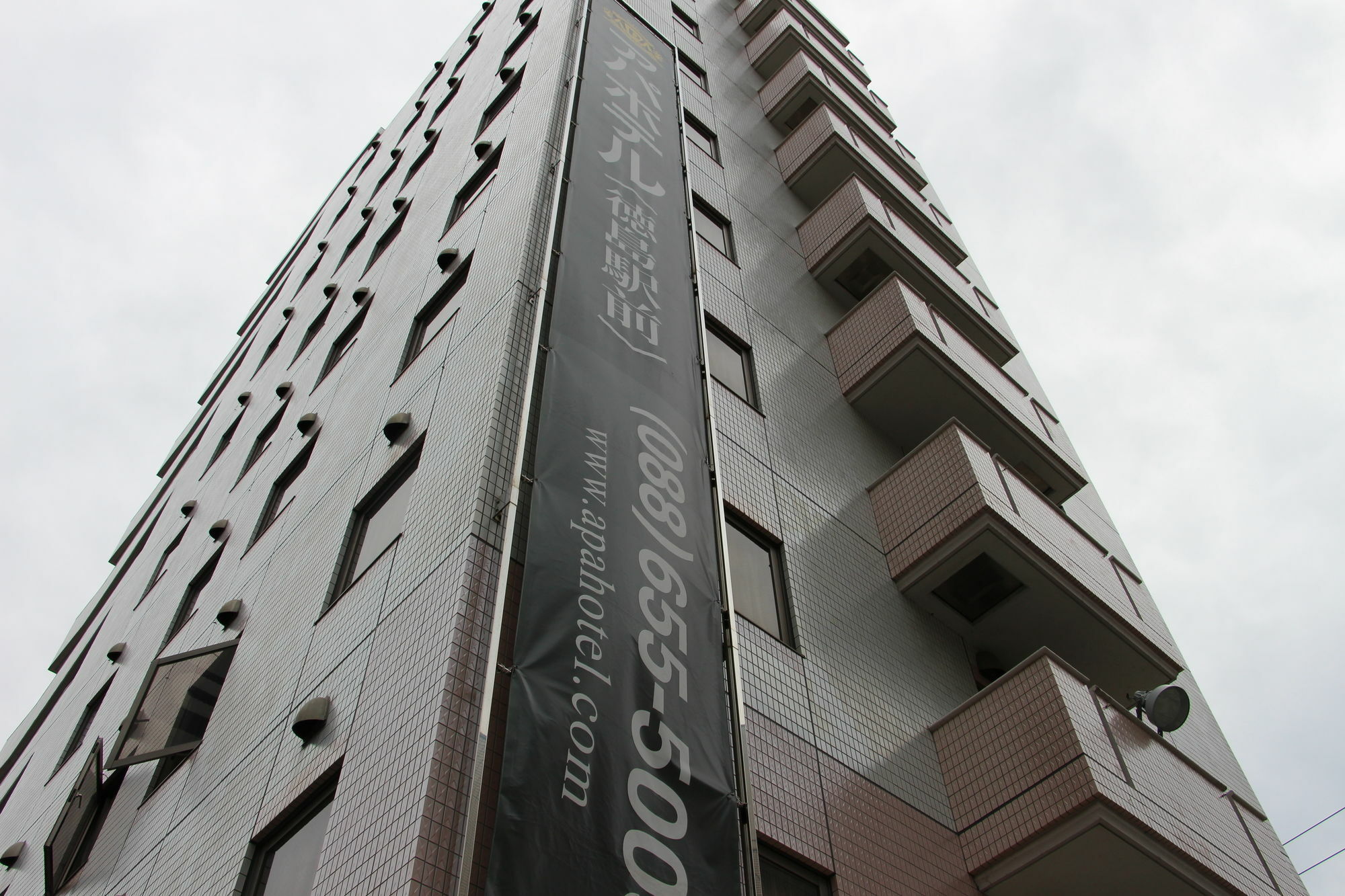 Apa Hotel Tokushima Ekimae Extérieur photo